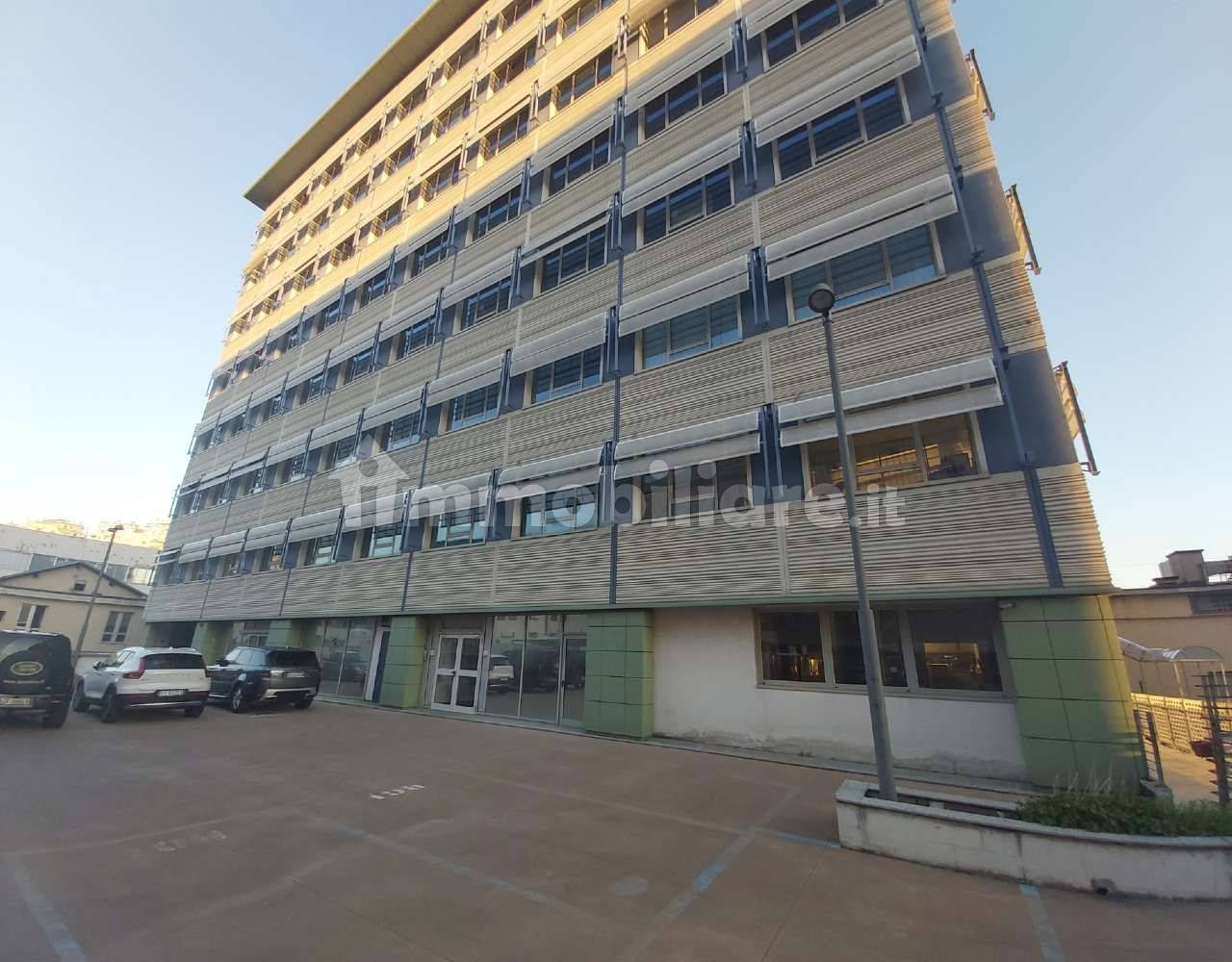 2-salle Bureau à Genoa, Italy No. 62188