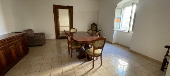 5-salle Appartement à Vico del Gargano, Italy No. 19467 3