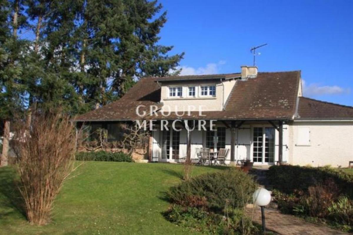 4 Schlafzimmer Grundstück in Moulins, France, Nr. 21709