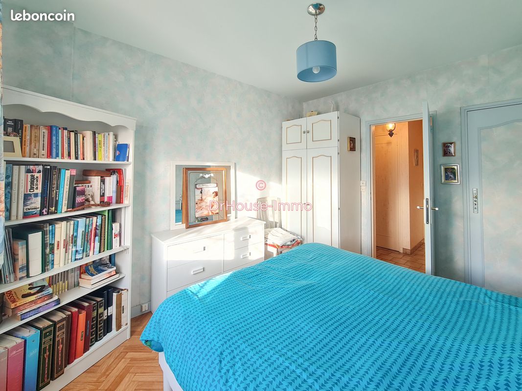 Casa T4 em Mettray, France N.º 48229