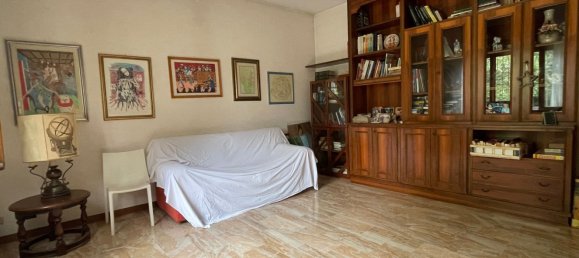 6 bedrooms Apartment in Piacenza, Italy No. 371068 8