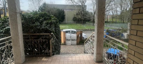 6 bedrooms Apartment in Piacenza, Italy No. 371068 20