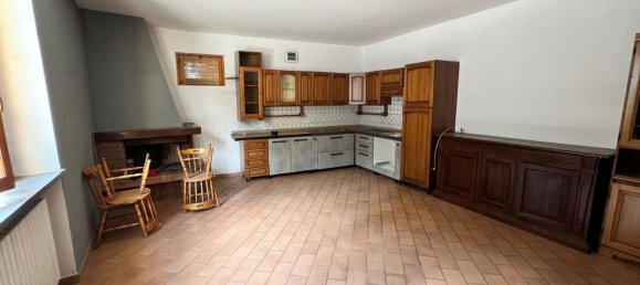 4 bedrooms House in Montelupo Fiorentino, Italy No. 335450 2