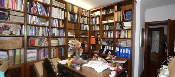 Квартира с 4 спальнями в Матозиньюш, Португалия № 140599 16