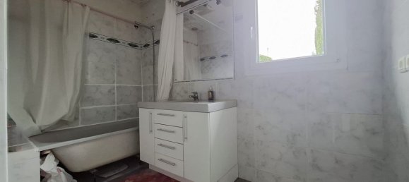 4 bedrooms House in Epernon, France No. 154136 7