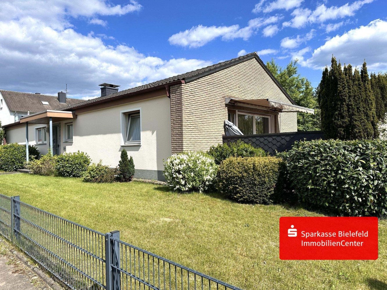 Bungalow de 5 divisões em Bielefeld, Germany N.º 345577