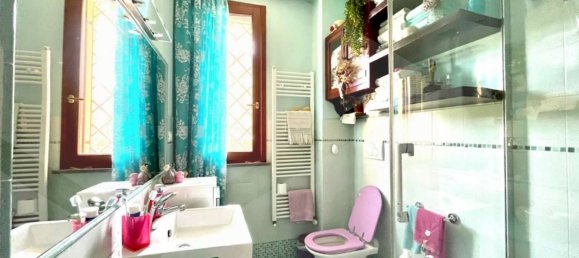 3-salle Appartement à Pontedera, Italy No. 21010 17