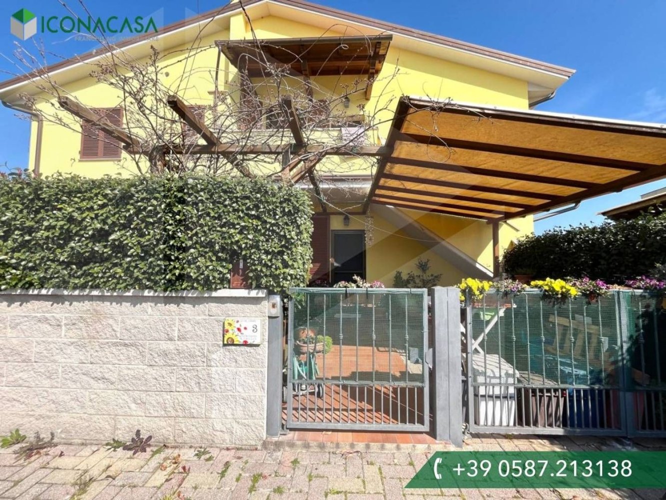 3-salle Appartement à Pontedera, Italy No. 21010