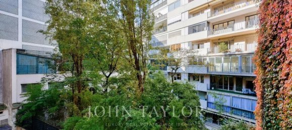 2 bedrooms Apartment in Paris, France No. 128901 8