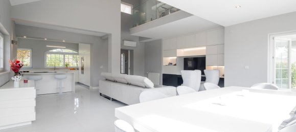 4 bedrooms House in Almada, Portugal No. 18385 14