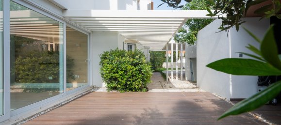 4 bedrooms House in Almada, Portugal No. 18385 5