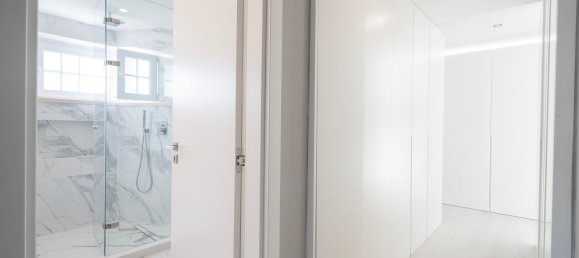 4 bedrooms House in Almada, Portugal No. 18385 24