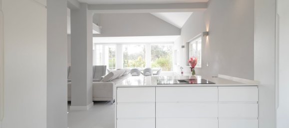 4 bedrooms House in Almada, Portugal No. 18385 16