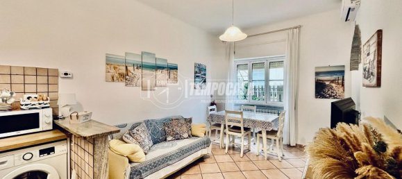 2 rooms Apartment in Fiumicino, Italy No. 15242 10