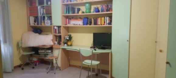 2 bedrooms Apartment in Pomarance, Italy No. 253336 2