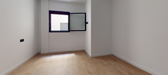 2 bedrooms Commercial property in Las Palmas De Gran Canaria, Spain No. 99287 25