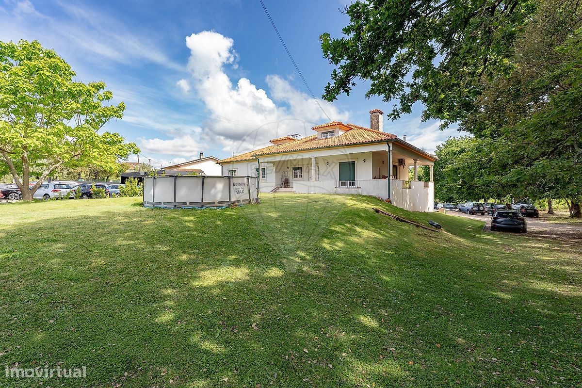 Casa de 3 dormitorios en Arrifana, Portugal No. 219539