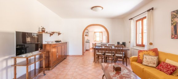 4 rooms Villa in Latina, Italy No. 295651 2