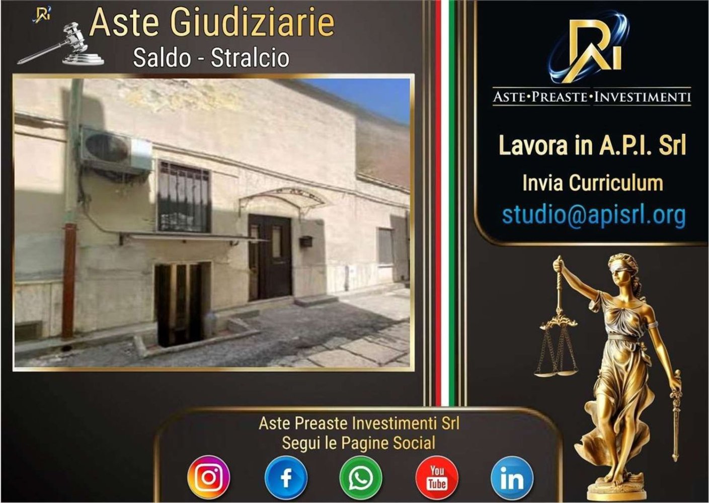 5 rooms Apartment in Bari, Italy No. 182953