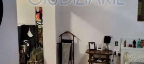 5 rooms Apartment in Bari, Italy No. 182953 9