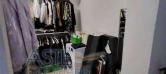 5 rooms Apartment in Bari, Italy No. 182953 12