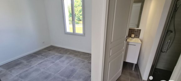 4 bedrooms House in Les Essards, France No. 344975 17