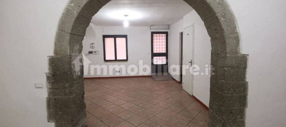 Коммерческая недвижимость с 2 комнатами в Марино, Италия № 142497 6