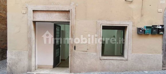 Коммерческая недвижимость с 2 комнатами в Марино, Италия № 142497 13