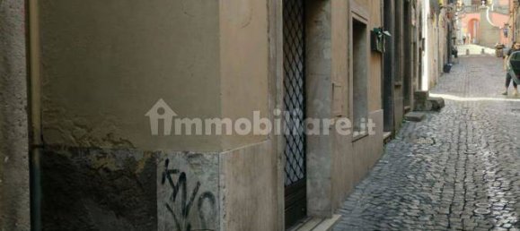 Коммерческая недвижимость с 2 комнатами в Марино, Италия № 142497 15