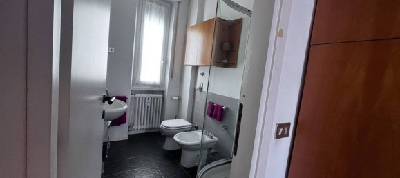 1 bedroom Apartment in Milan, Italy No. 332103 14