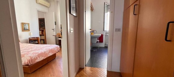 1 bedroom Apartment in Milan, Italy No. 332103 12