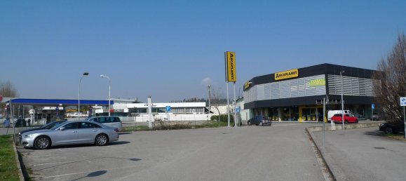 350m² Office in Bergamo, Italy No. 126452 2