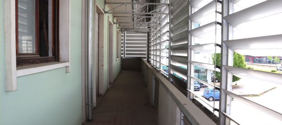 350m² Office in Bergamo, Italy No. 126452 13