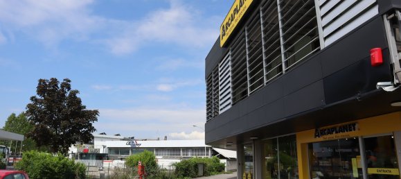 350m² Office in Bergamo, Italy No. 126452 3