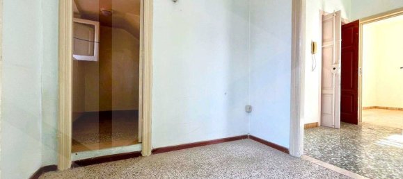 4 rooms House in Triggiano, Italy No. 31465 15