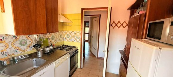 2 bedrooms Apartment in Florence, Italy No. 332523 16