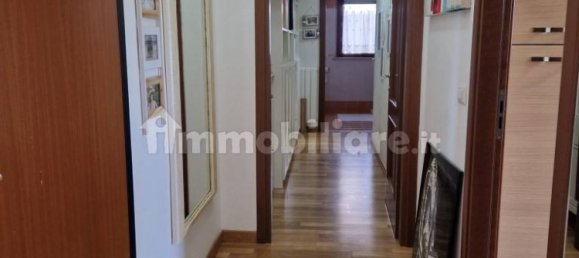 3 Schlafzimmer Wohnung in Rome, Italy, Nr. 335859 11