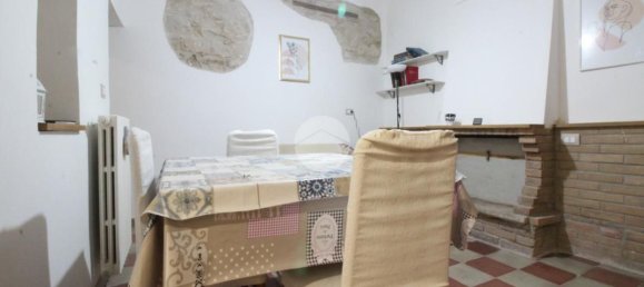 Квартира с 3 комнатами в Кампобассо, Италия № 84936 17