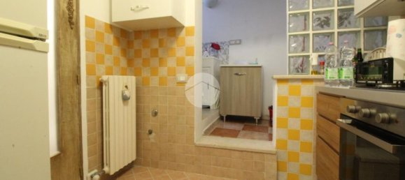 Квартира с 3 комнатами в Кампобассо, Италия № 84936 13