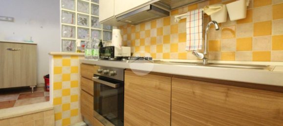 Квартира с 3 комнатами в Кампобассо, Италия № 84936 14