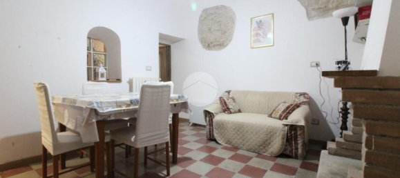 Квартира с 3 комнатами в Кампобассо, Италия № 84936 10