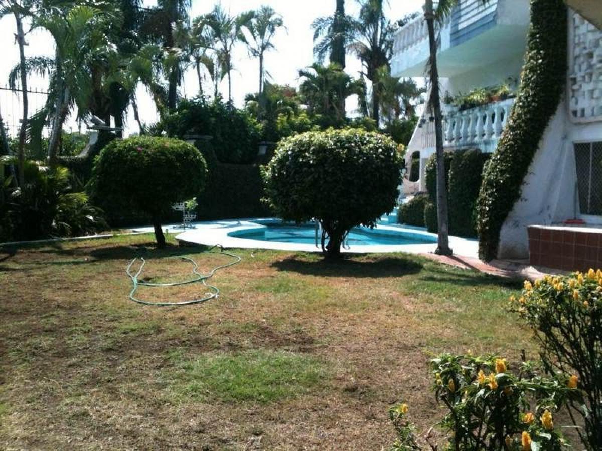 5 bedrooms House in Morelos, Mexico No. 170311