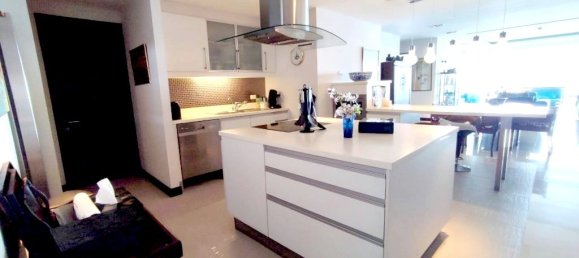 3 bedrooms Condo in Pattaya, Thailand No. 3507 5