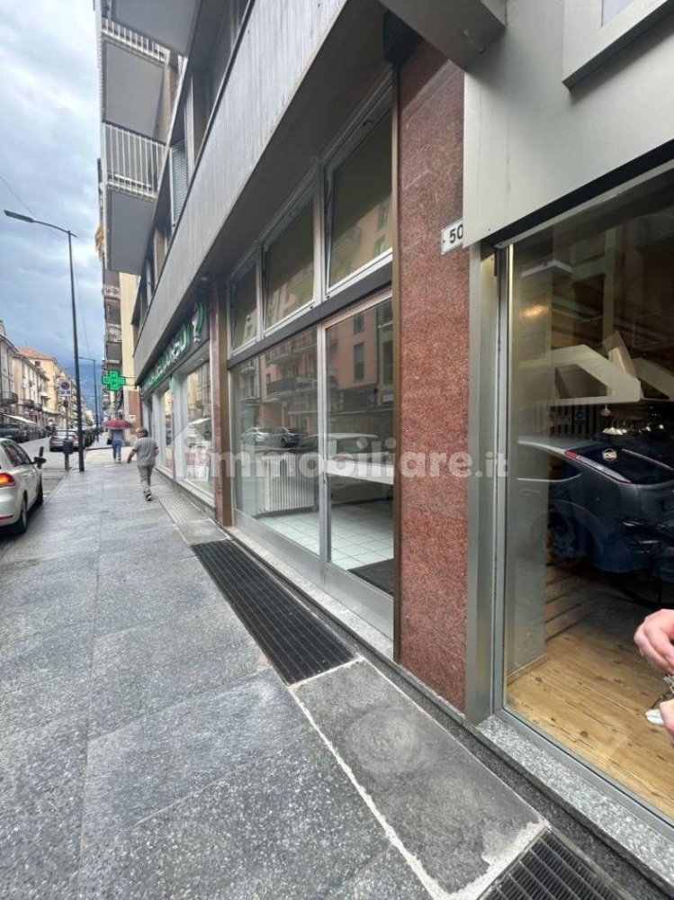 2-Zimmer Gewerbliche Immobilie in Domodossola, Italy, Nr. 312907