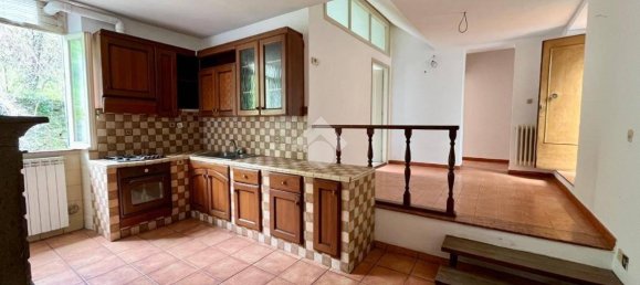 5-salle Bâtiment à Soriano nel Cimino, Italy No. 52344 15