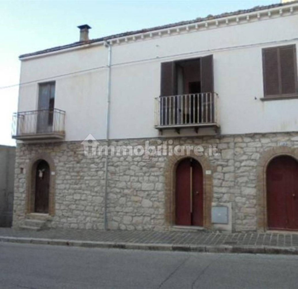 2 bedrooms Villa in Carpinone, Italy No. 174718