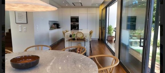 4 bedrooms Villa in Cascais, Portugal No. 141867 5