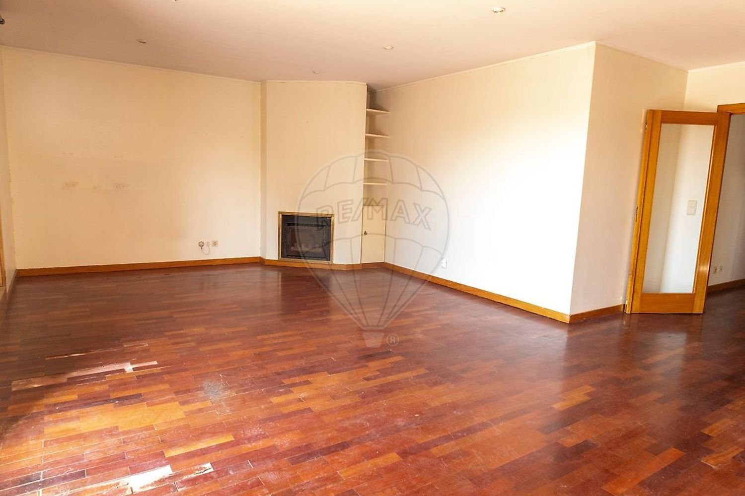 4 bedrooms Apartment in Senhora da Hora, Portugal No. 305413