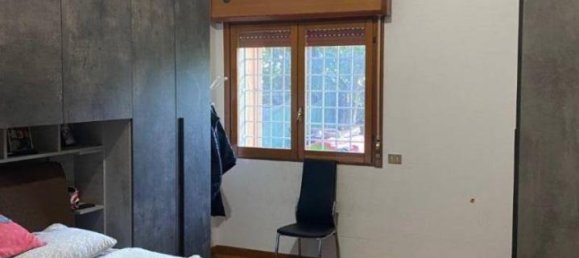 4 rooms Apartment in Rome, Italy No. 41043 10