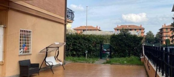 4 rooms Apartment in Rome, Italy No. 41043 3